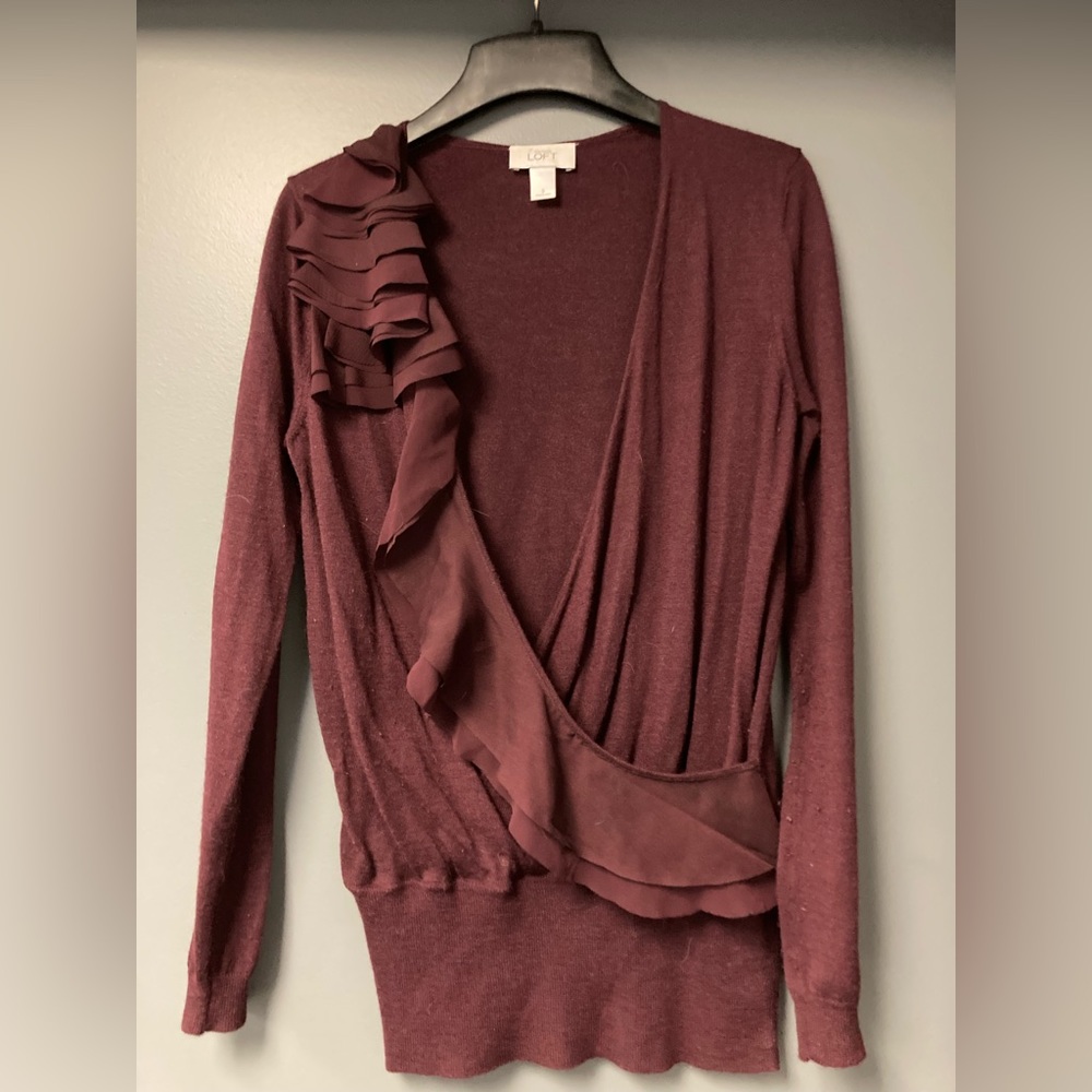 💛TODAY***13***Loft burgundy asymmetrical channel ruffled deep "V" knit top.